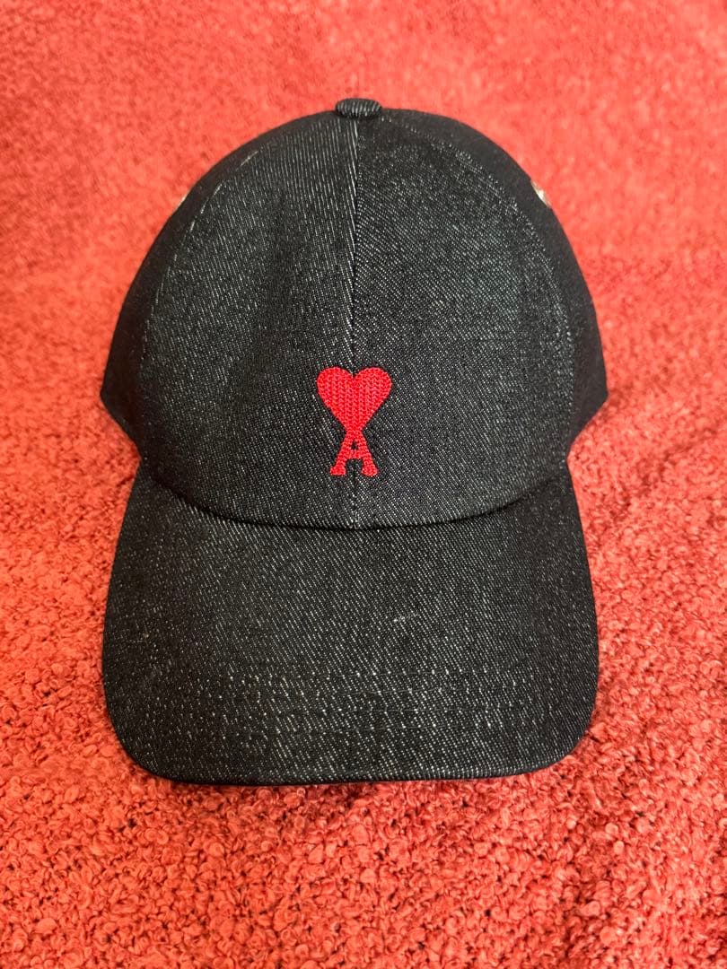 ラスト値下げ！即購入可！AMI PARIS アミパリスキャップ デニム生地