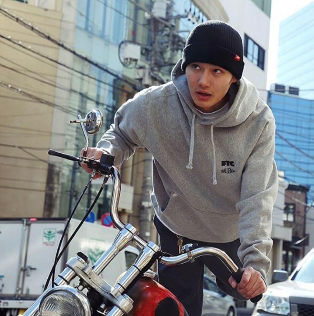 野村周平着用・入手困難】チャレンジャー × FTC コラボ パーカー