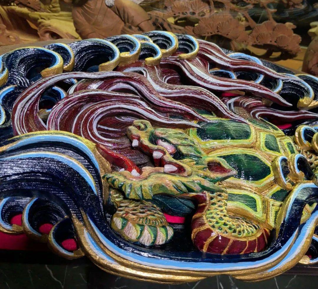 龍亀　ドラゴン　龍　亀　彩色　彫刻　木彫　だんじり　寺院仏閣　欄間 深谷市大台地区山車彫刻修復・彩色 亀の懸魚です。 #社寺彫刻#社寺