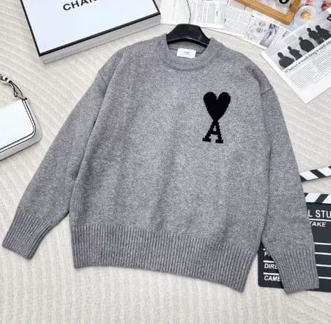 ✨ AMI PARIS グレーニット ブラックロゴ M2 - メルカリ