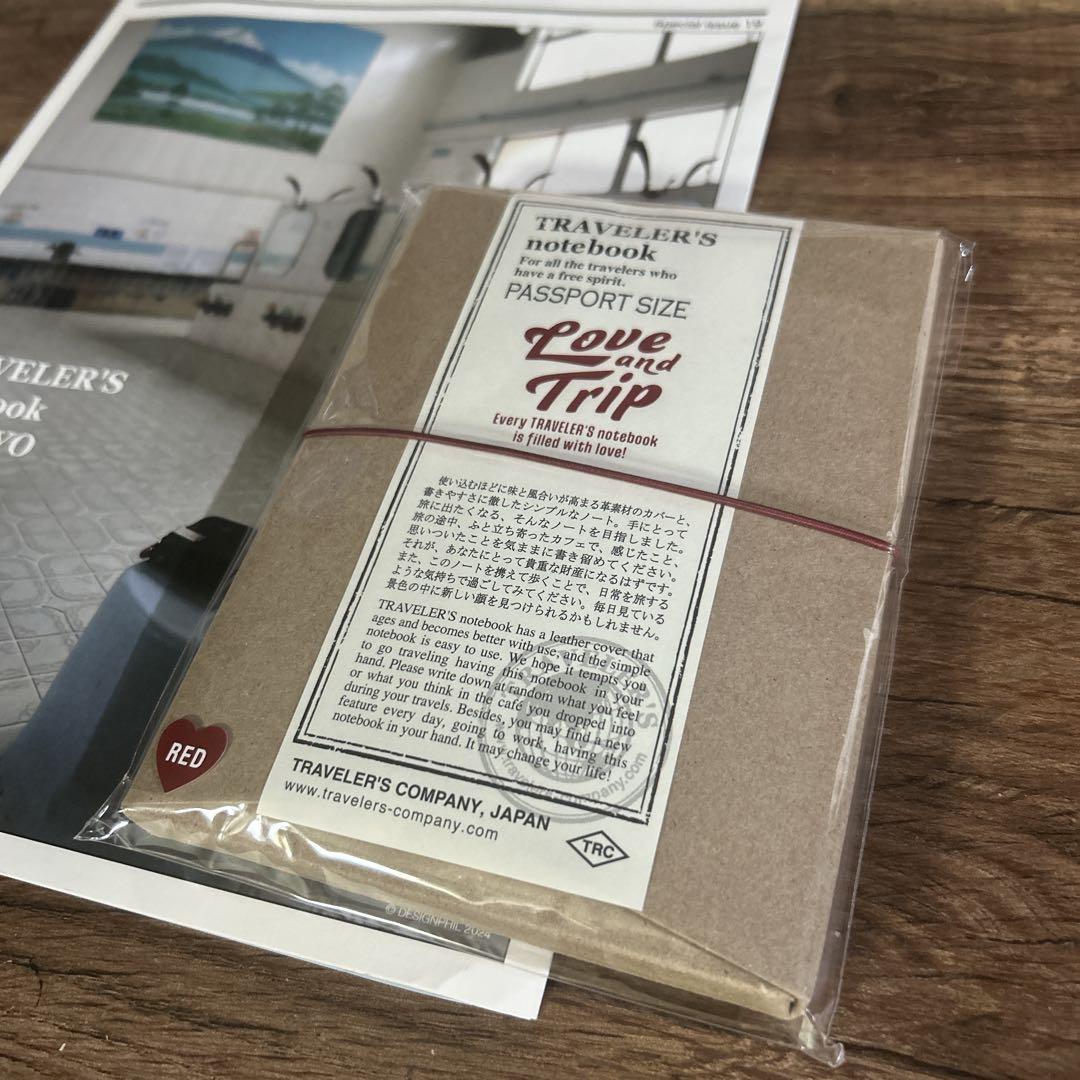 トラベラーズノート パスポートサイズ LOVE AND TRIP レッド 数量限定】 トラベラーズノート LOVE AND TRIP パスポートサイズ