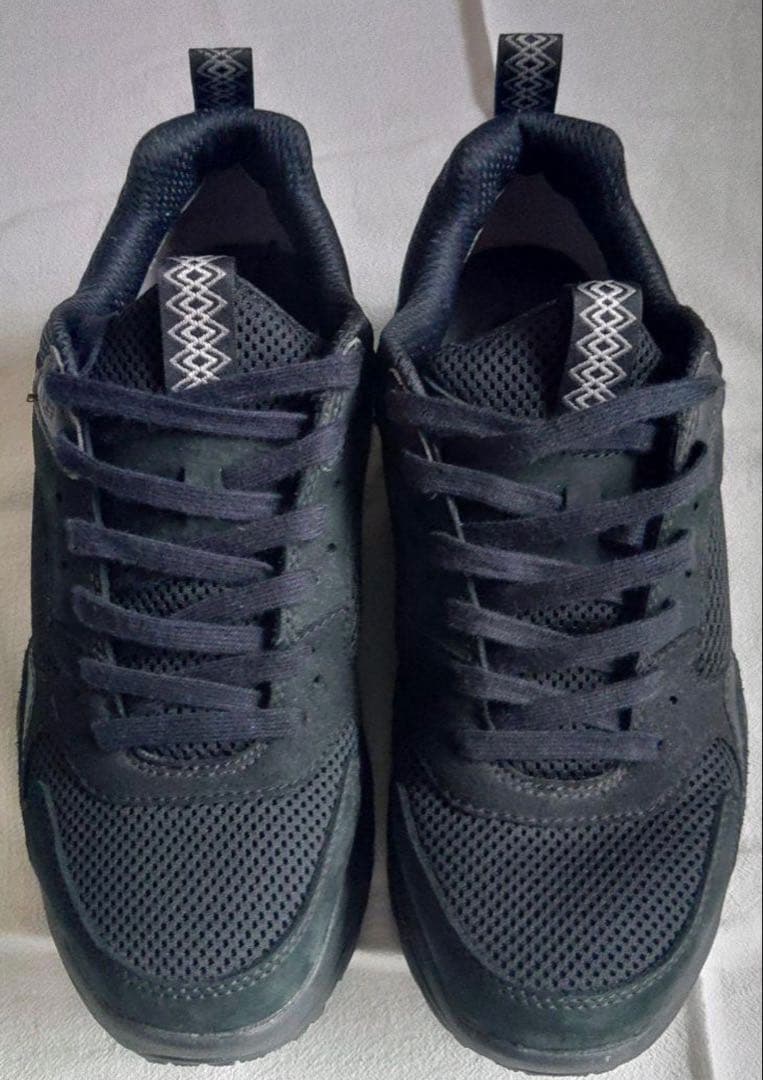 激レア 廃盤 UGG CA805 US10 28cm 黒 - メルカリ