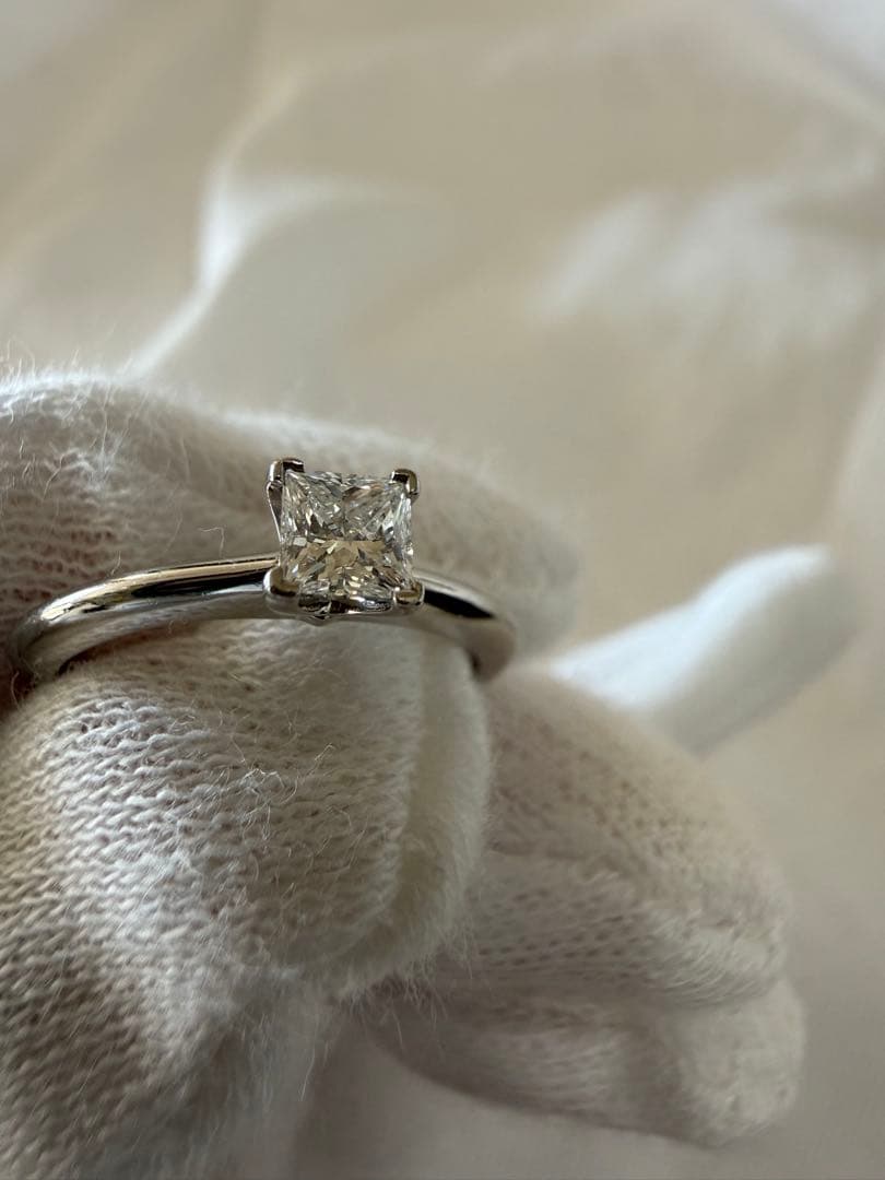 TIFFANY&Co. プリンセスカット 0.22ct PT950 US4