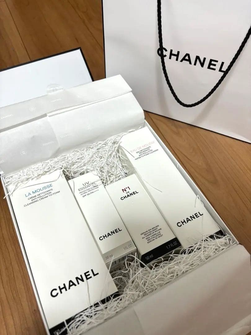 値下げ中【新品未使用】シャネルUVケアミストセット