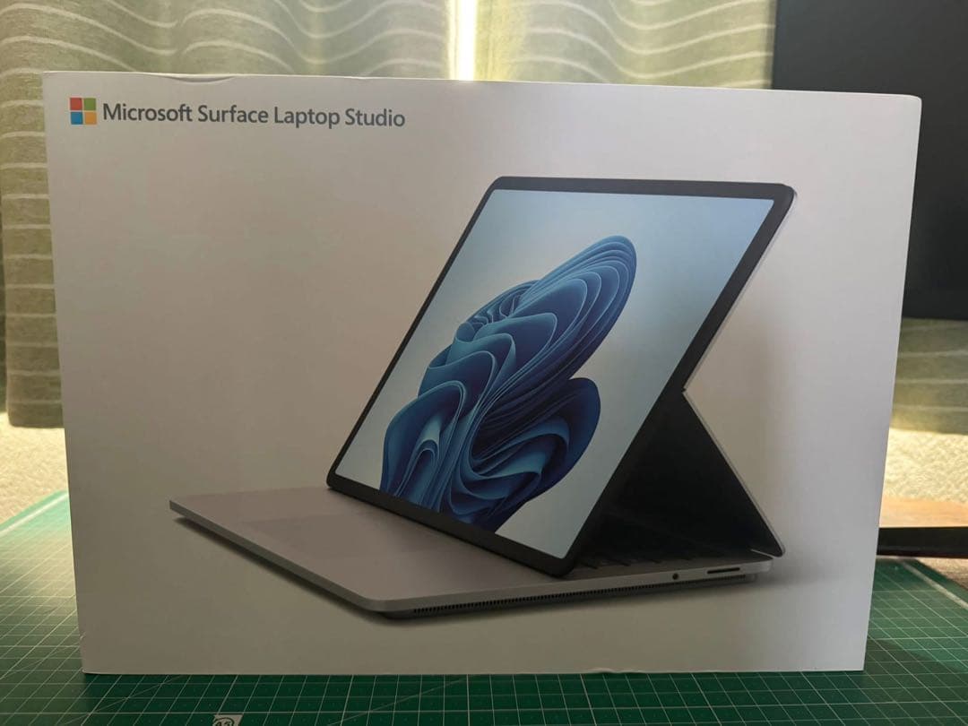 Microsoft Surface Laptop Studio 付属品付き