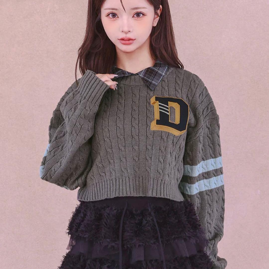 Darich カレッジワッペンショートニットトップス - メルカリ