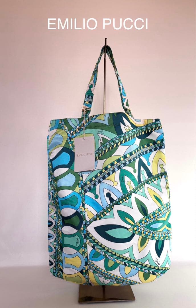 〈タグ付き新品‼︎〉EMILIO PUCCI ショッピングバッグ　保管袋付き