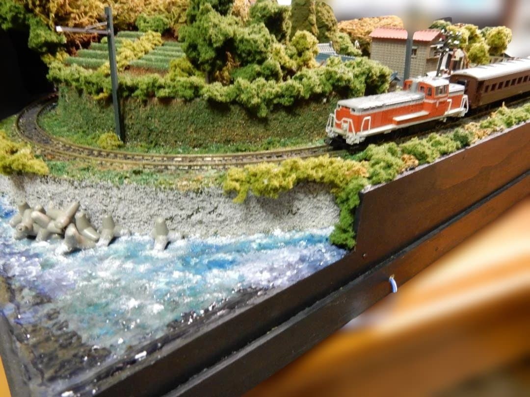 Nゲージジオラマ 海岸の田舎町風景 - メルカリ