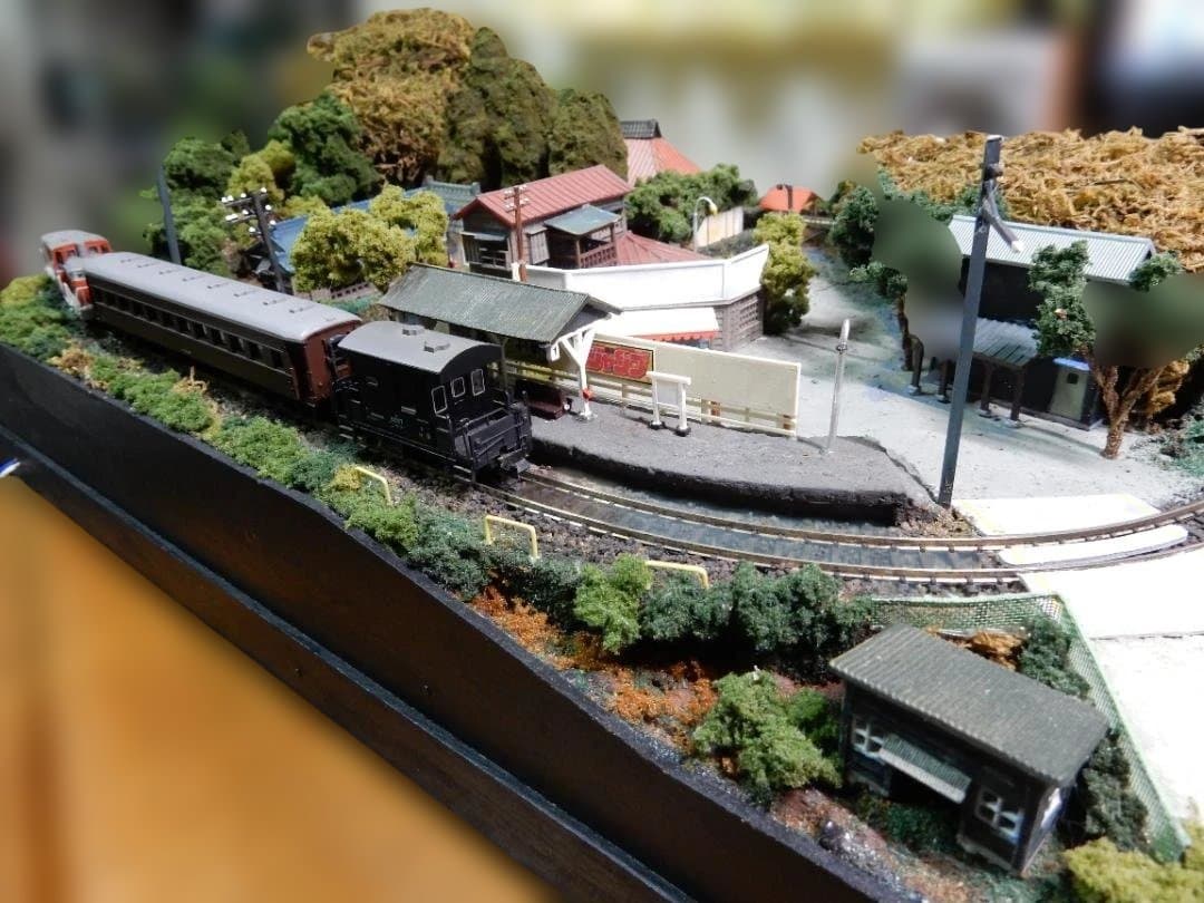 Nゲージジオラマ 海岸の田舎町風景 - メルカリ