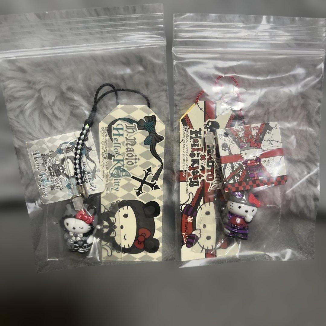 ご当地キティ　h.NAOTO 根付け　二種類