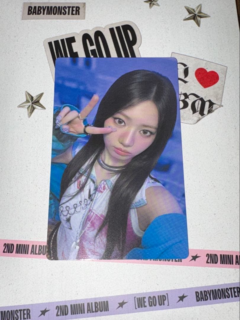 babymonster ローラ トレカ we go up - メルカリ