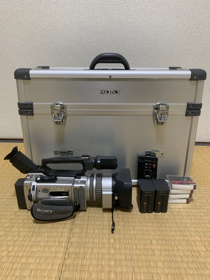 【動作OK】付属品多数　SONY　Handycam　DCR-VX2000