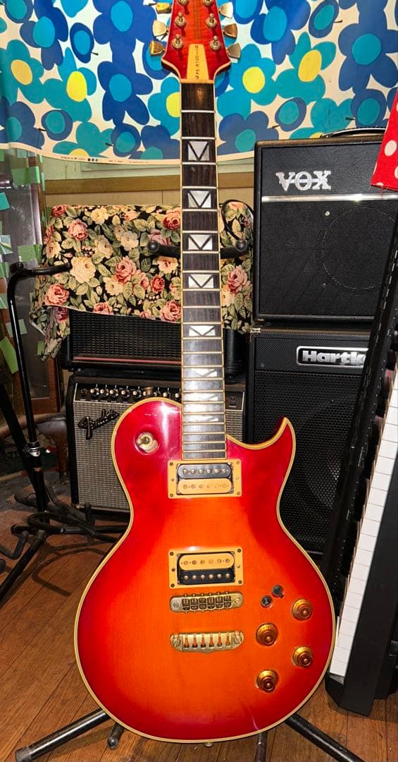 ピ*ク様 AriaPro2 / アリアプロ2 エレキギター　中古品　(送料込) ARIA（アリア） Aria Pro II アリアプロ2 PE-DLX サンバースト エレキ