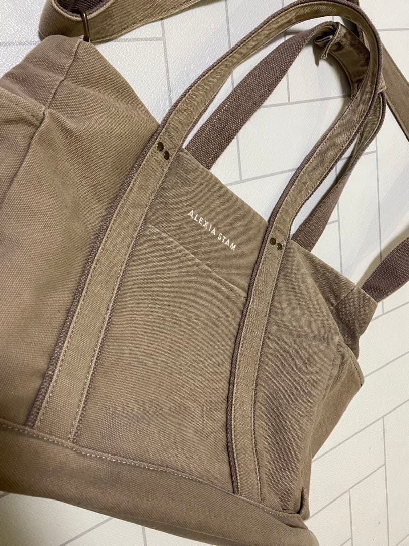 ALEXIA STAM マザーズバッグ ベージュ - メルカリ