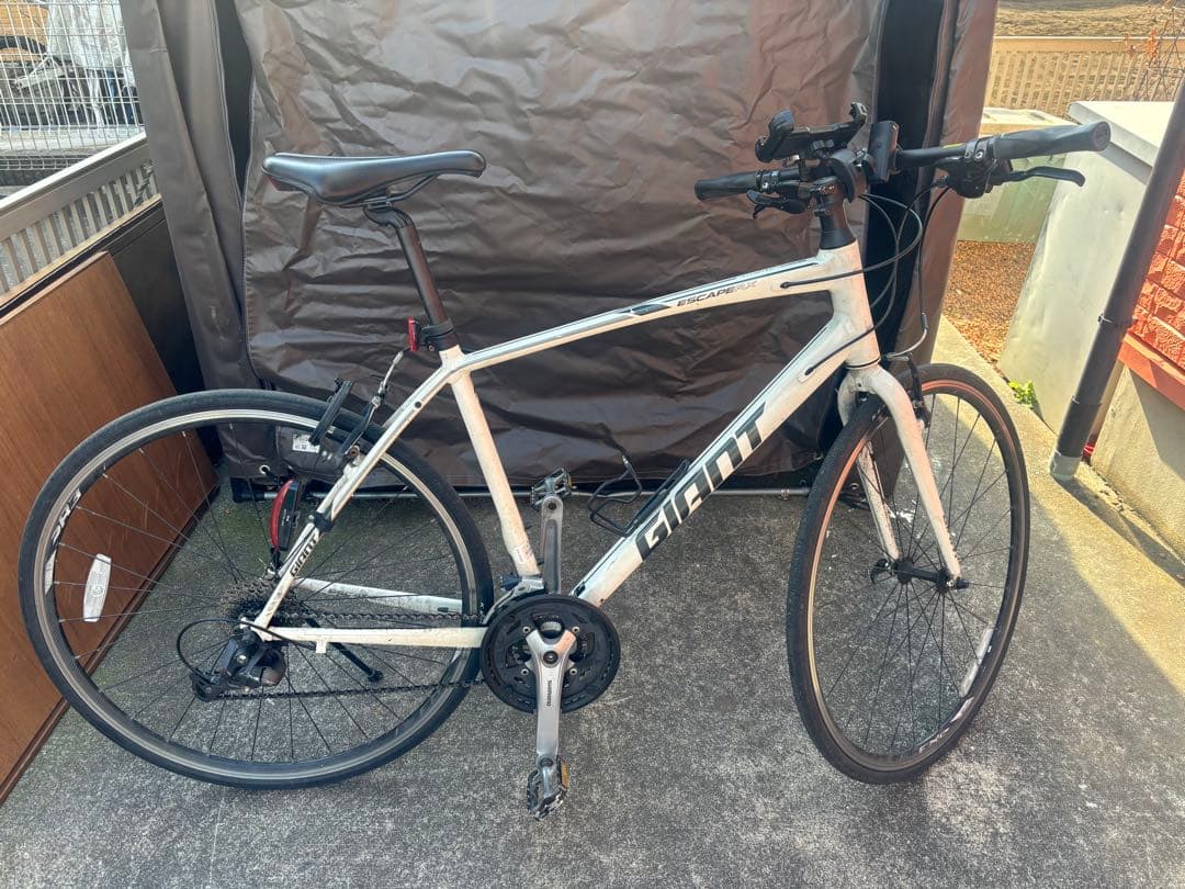 GIANT ESCAPERX クロスバイク ホワイト　M size 引取り限定