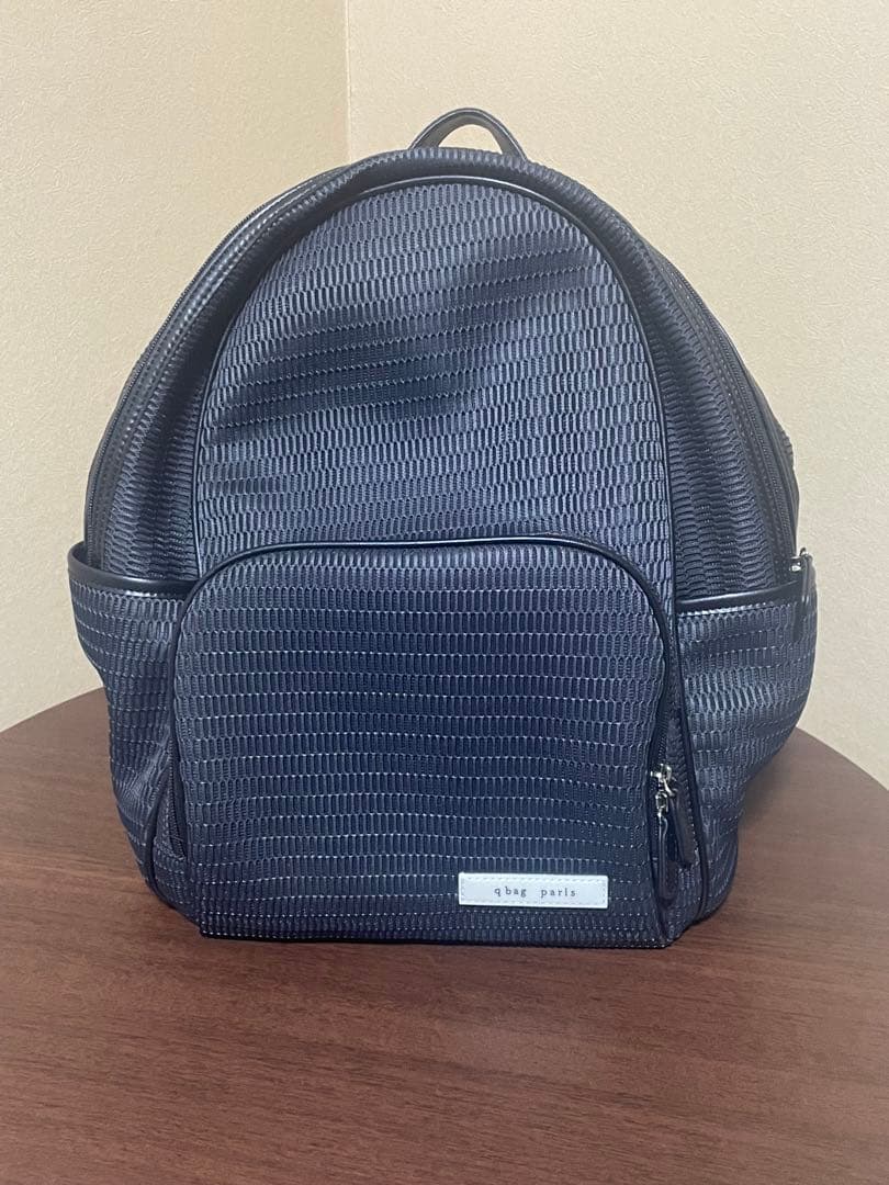 qbag paris louvre parents ダークグレー