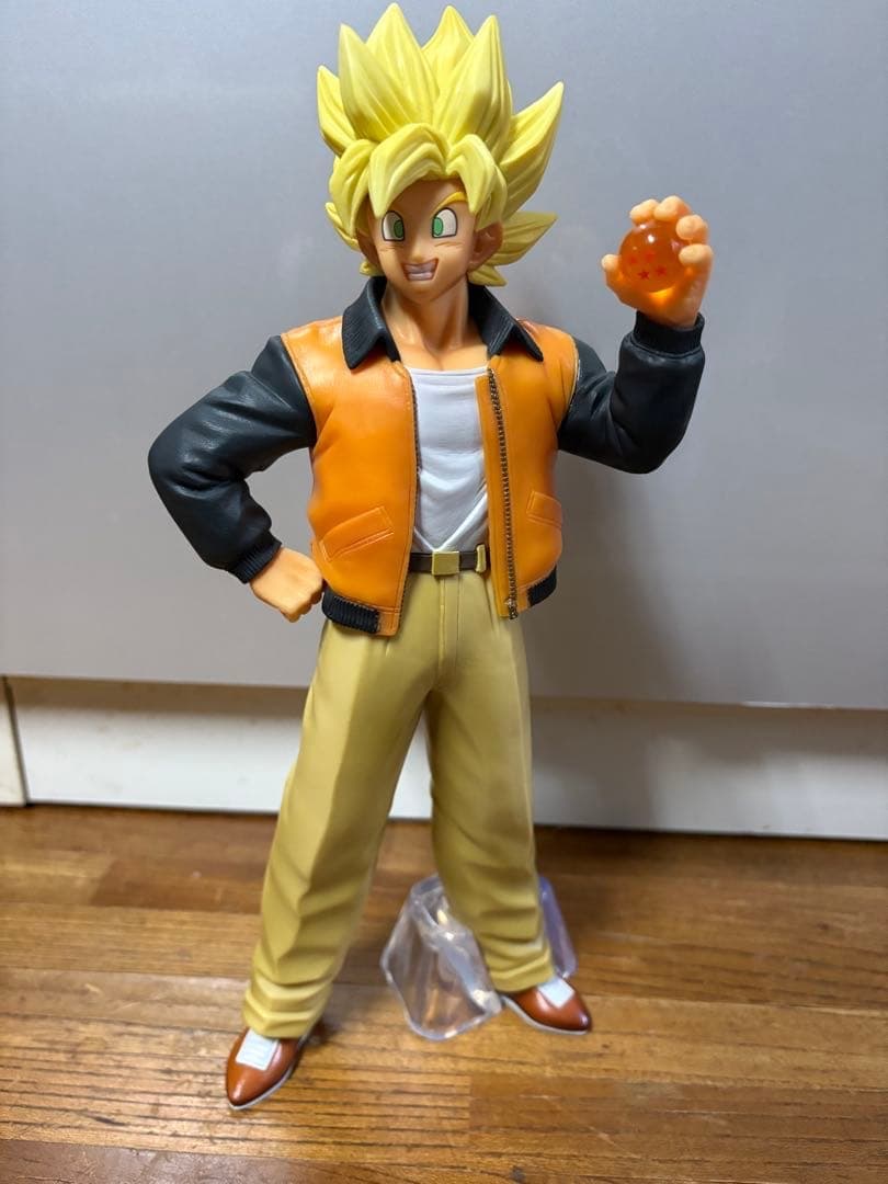 孫悟空 フィギュア オレンジジャケット