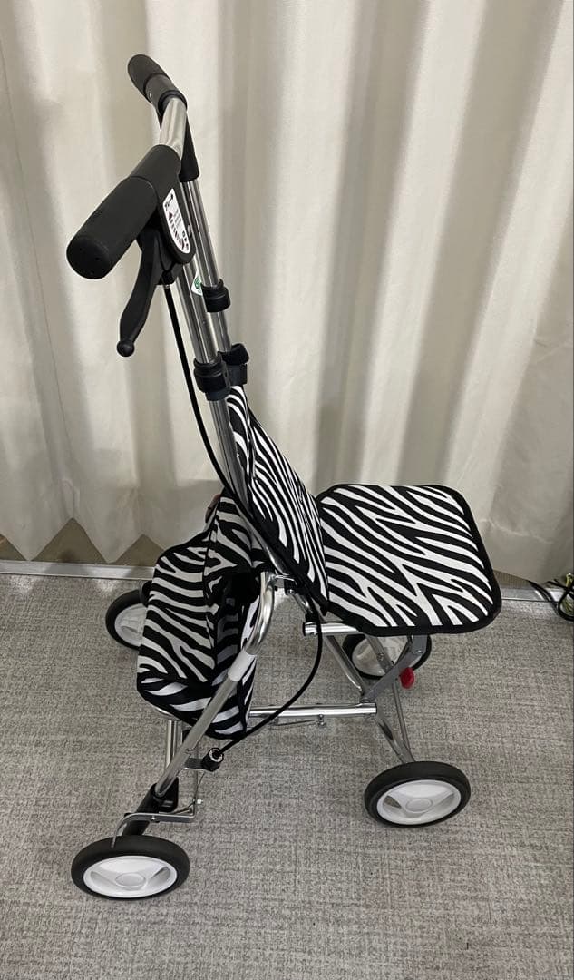 美品 シルバーカー Associe アソシエ