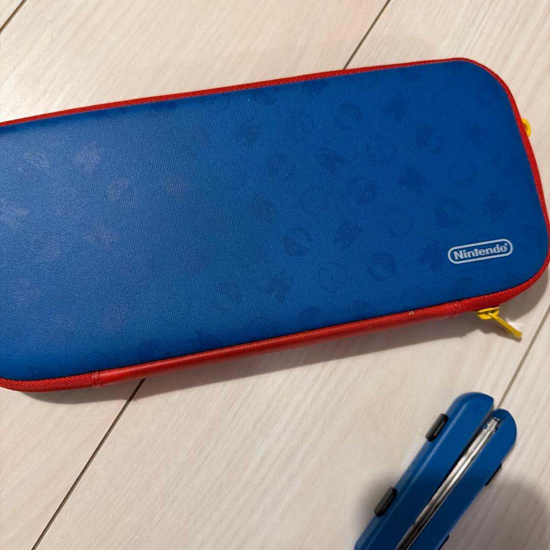 Nintendo Switch ケース 赤 青 - メルカリ