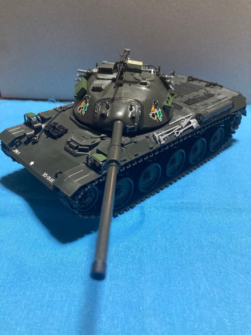 タミヤ　1/35 74式戦車　組立塗装済み完成品