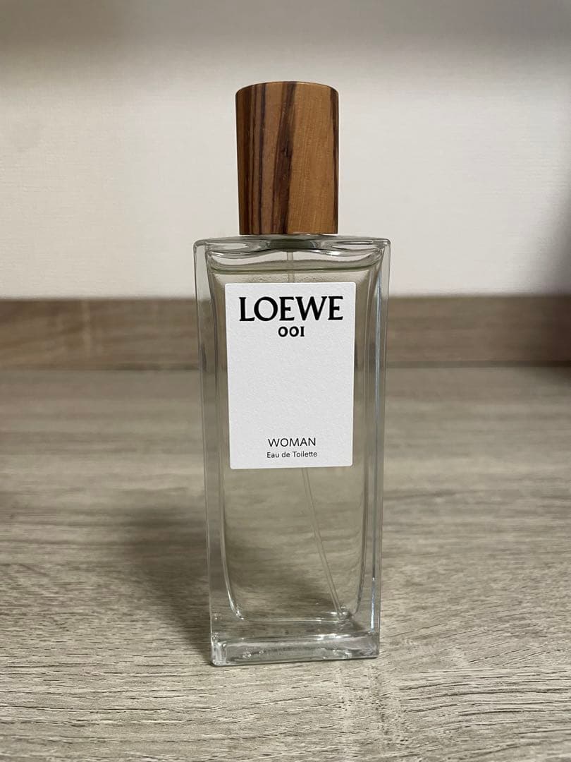 LOEWE 001 WOMAN オードトワレ