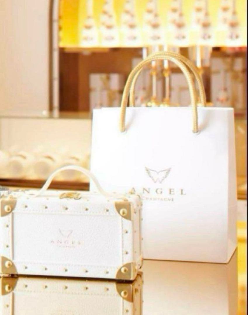 エンジェルシャンパン ミニケース - メルカリ