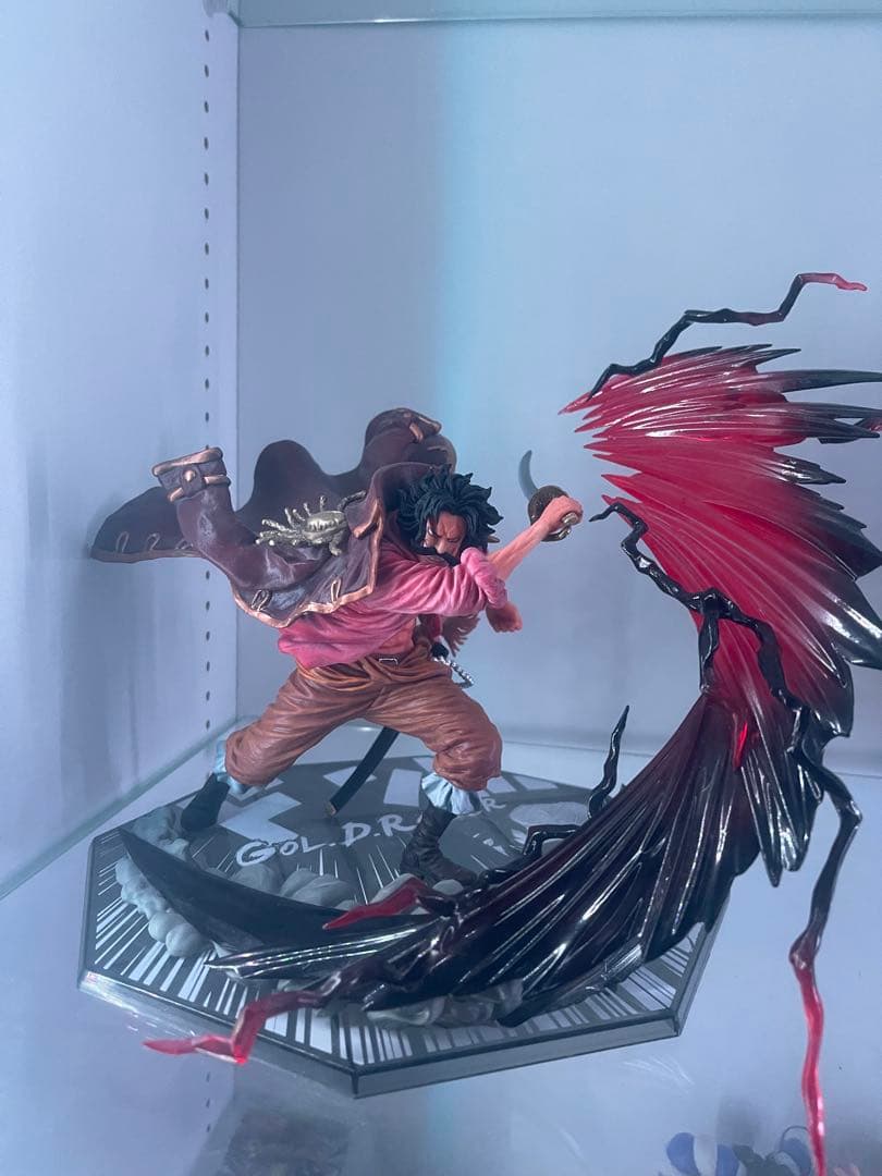 【訳あり】フィギュアーツZERO 超激戦 ゴール・Ｄ・ロジャー 神避 フィギュア