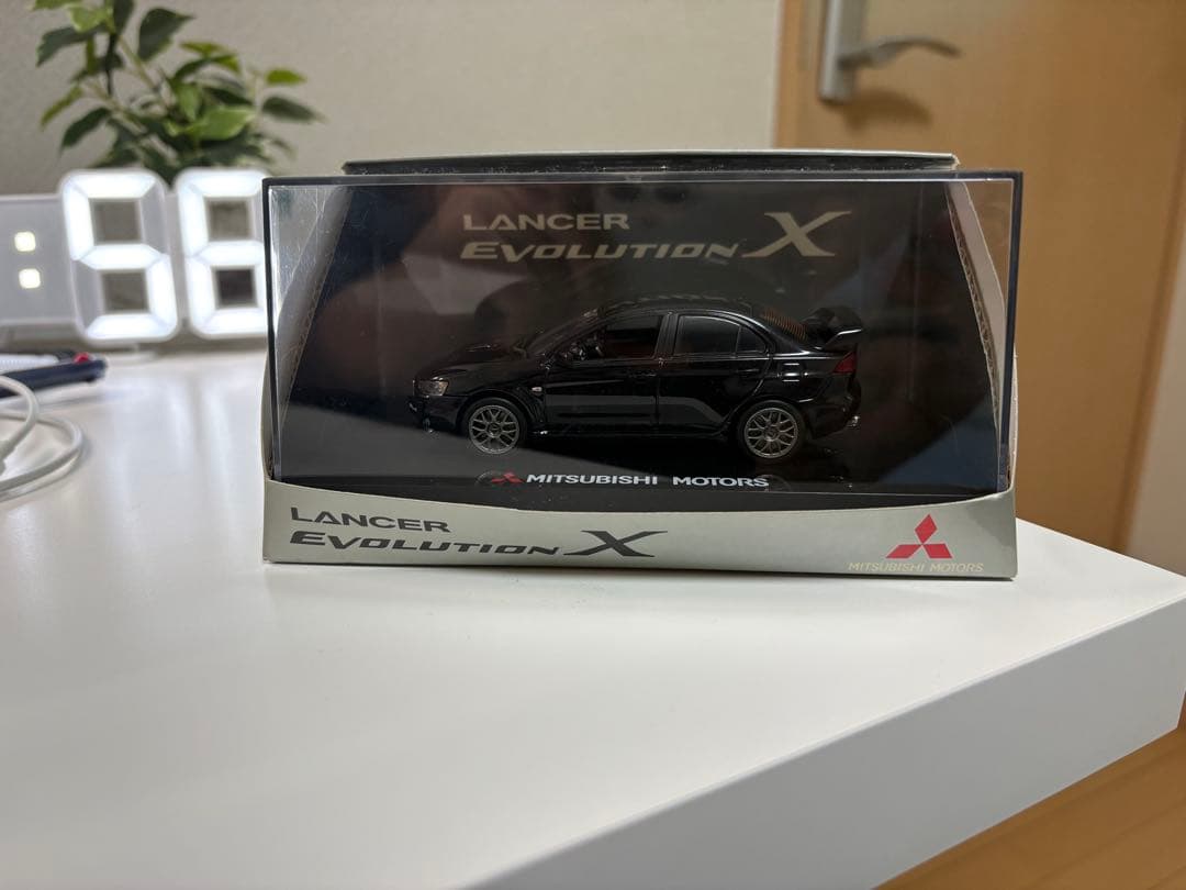 Mitsubishi Lancer Evolution X 黒