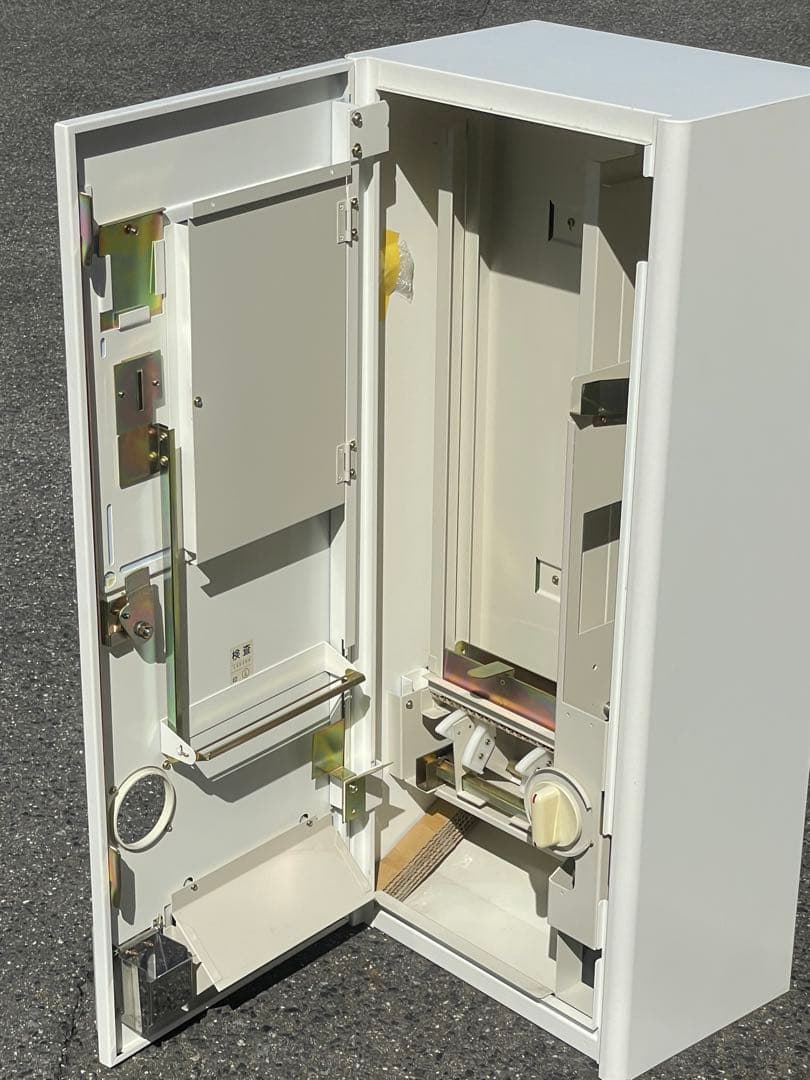 送料込み】ガチャガチャマシン 手動式自動販売機 ダイト DF-8 - メルカリ