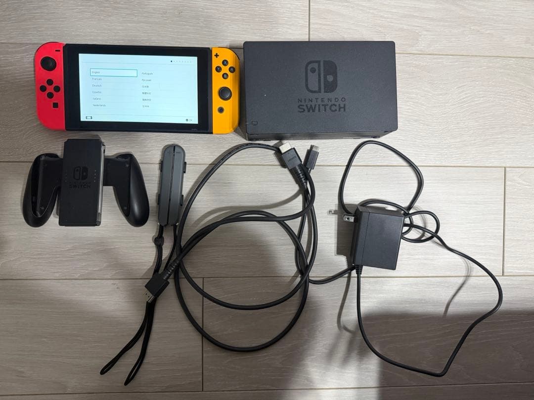 Nintendo Switch 本体 赤/黄 Joy-Con 付属品付き Amazon.co.jp: 【任天堂純正品】Joy-Con (L) / (R) レッド : ゲーム