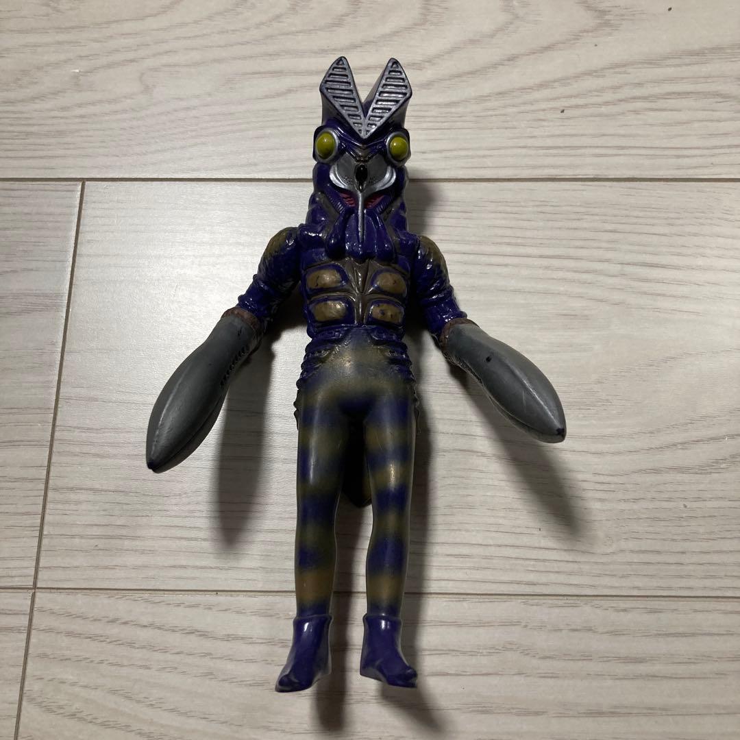 バルタン星人　ソフビ　サンプル？中国バンダイ？