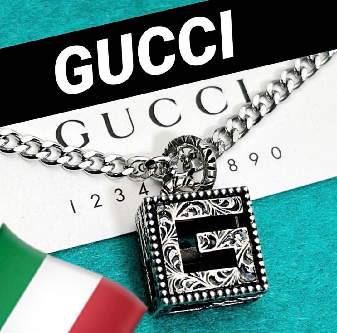 美品‼️GUCCI Gキューブペンダント