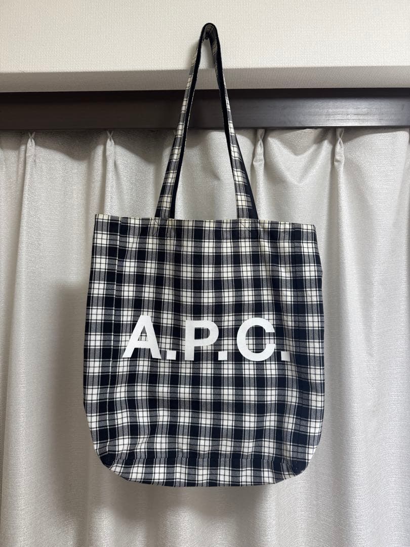 A.P.C. チェック柄トートバッグ - メルカリ