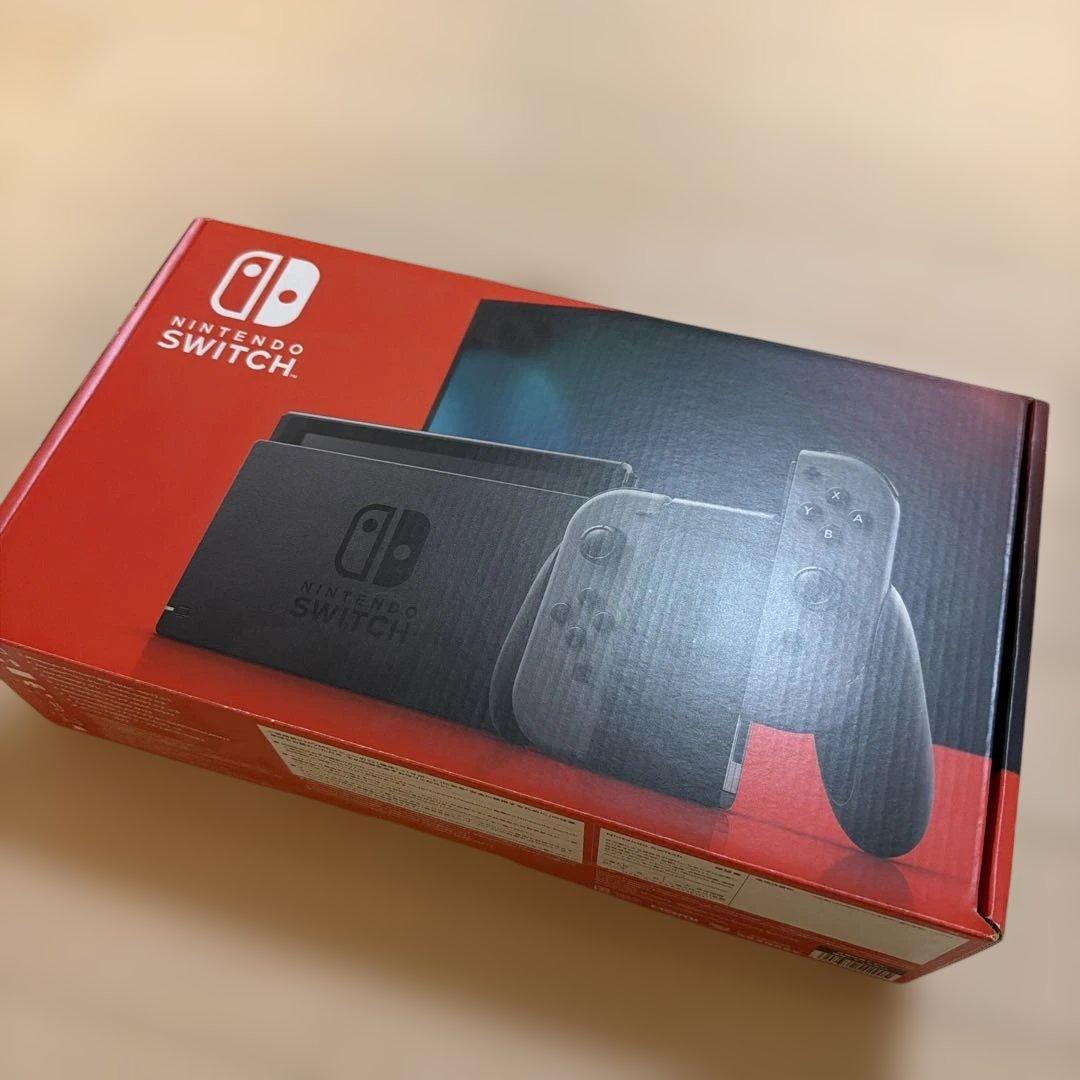 U❤️:Nintendo Switch 本体 （箱付き、美品）