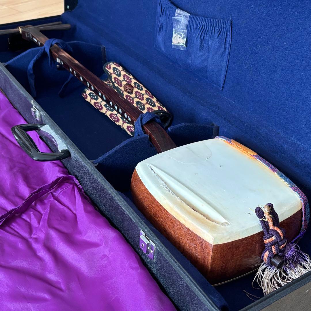 長唄三味線 ハードケース付き　付属品有り 三味線ケース 地唄・長唄三味線ケース(三ツ折三味線ケース/三つ折り