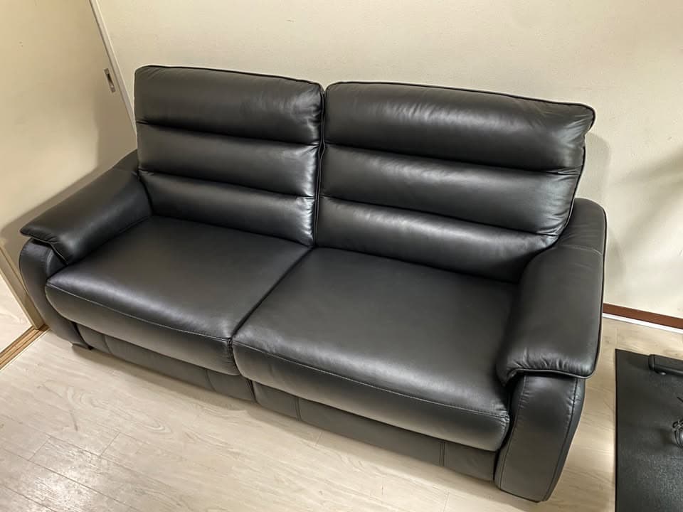 ニトリ　3人用本革ソファ　クローナ　黒