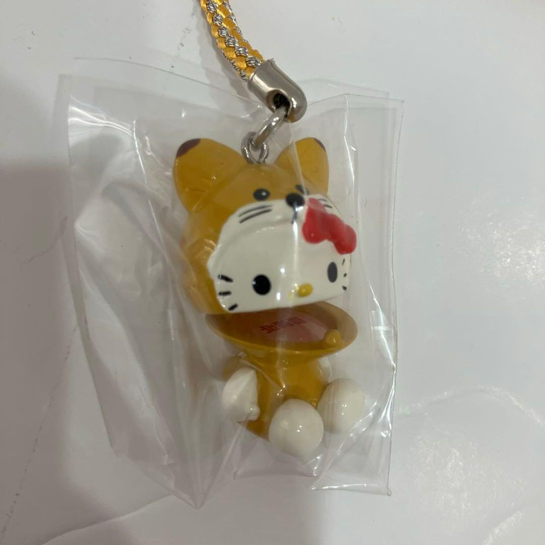 ハローキティ 北海道限定 ストラップ キツネ カスタネット