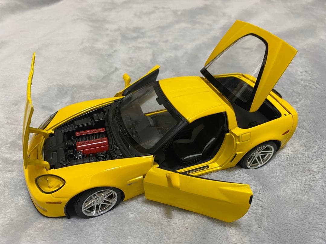 ミニカー HOTWHEELS Corvette Z06 1/18