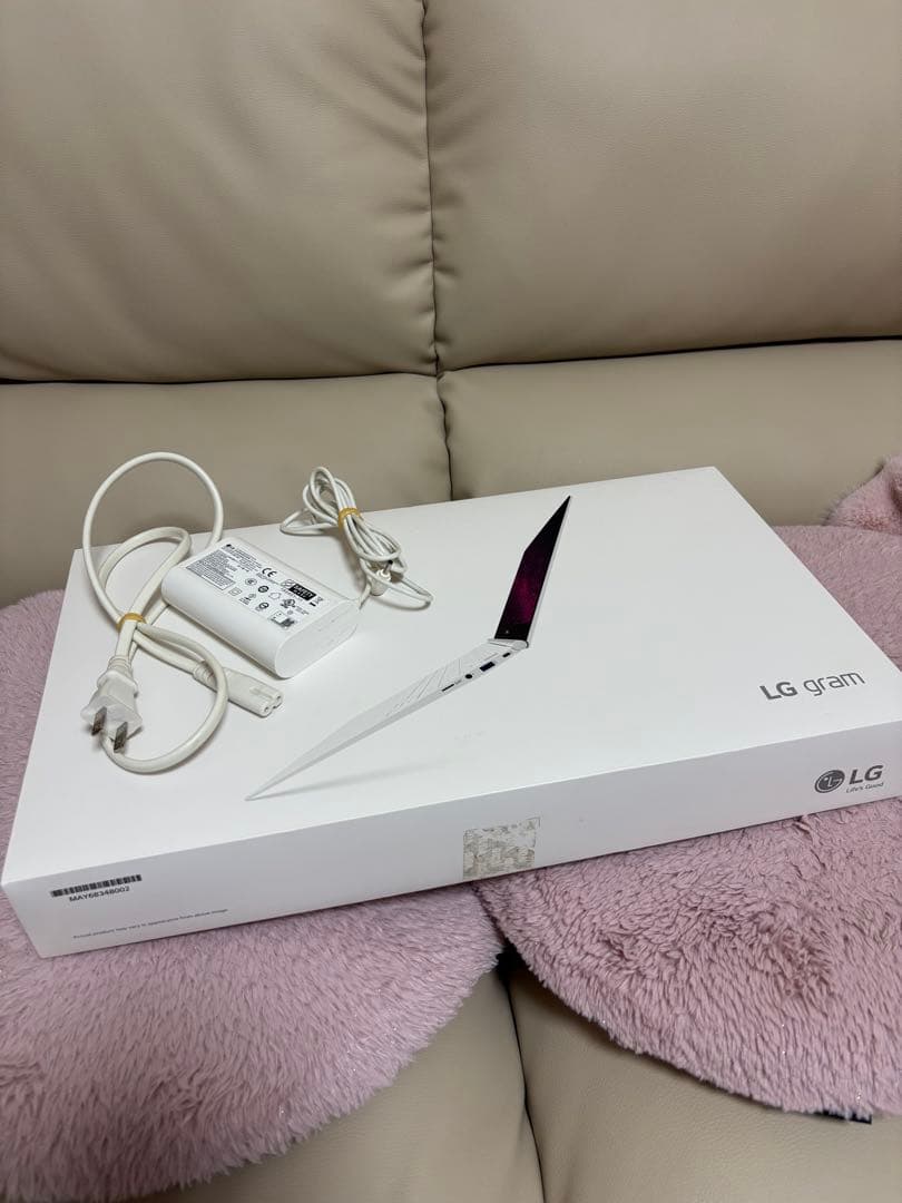 メモリ増設済！】LG gram ノートパソコン 14z980