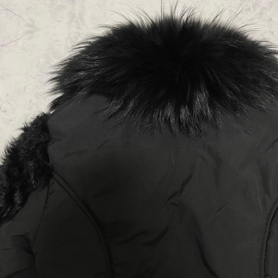 セール モスキーノ アウター 黒 ファー ジップ 異素材 高級感 トップス