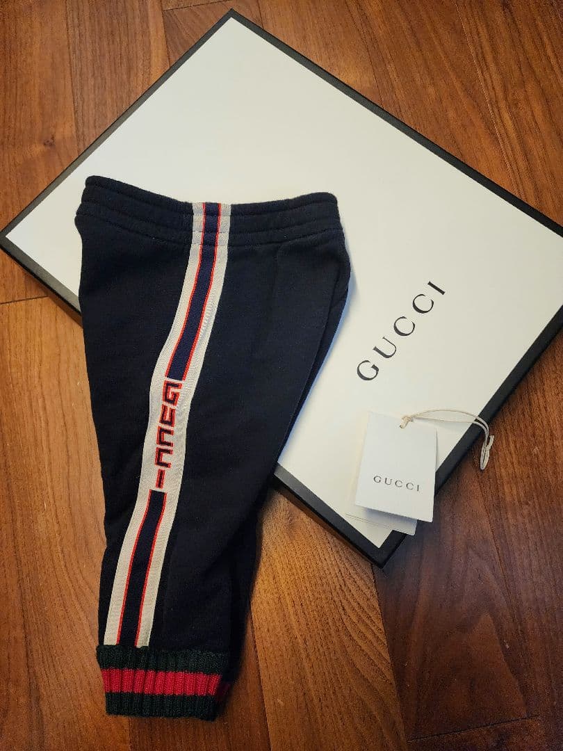 GUCCI ネイビー ストライプ パンツ キッズ スウェットパンツ　グッチ