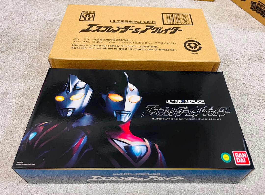 【未使用】ウルトラマンガイア エスプレンダー&アグレイターセット【輸送箱付】 Amazon | バンダイ(BANDAI) ウルトラマンガイア ウルトラレプリカ エ
