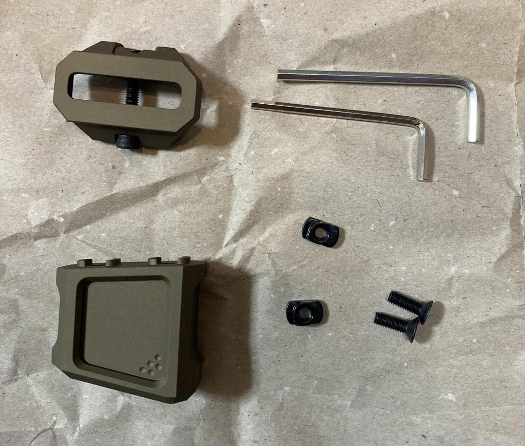 Aeroknox AX FOREGRIP ピカティニーアダプター レプリカセット - メルカリ