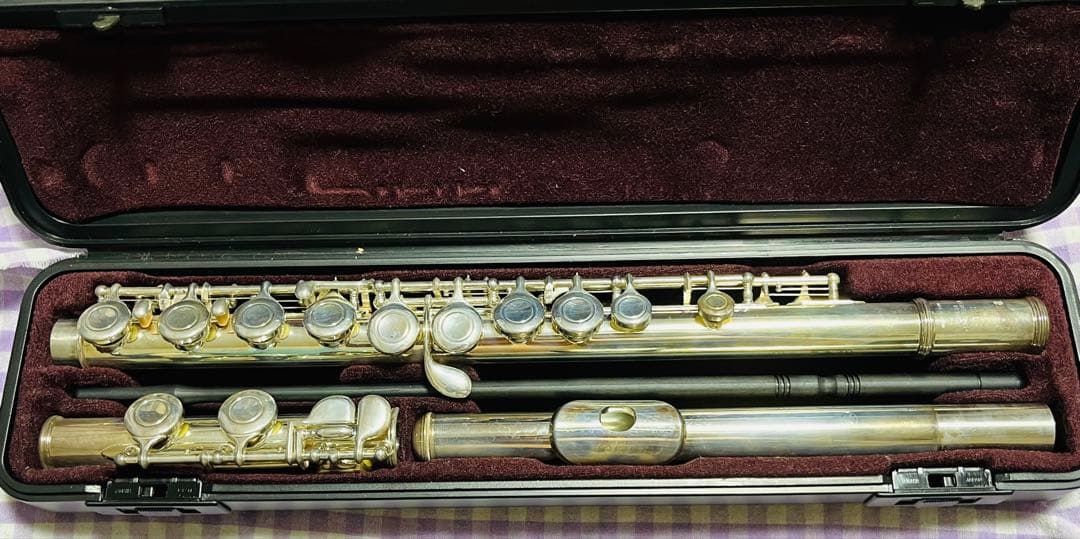 Yamaha フルート 本体　ケース付き