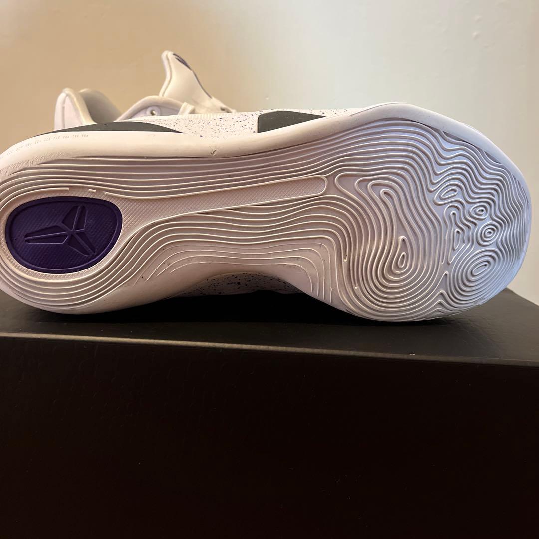 Nike Kobe 9Protro ホワイト/パープル　27.5cm