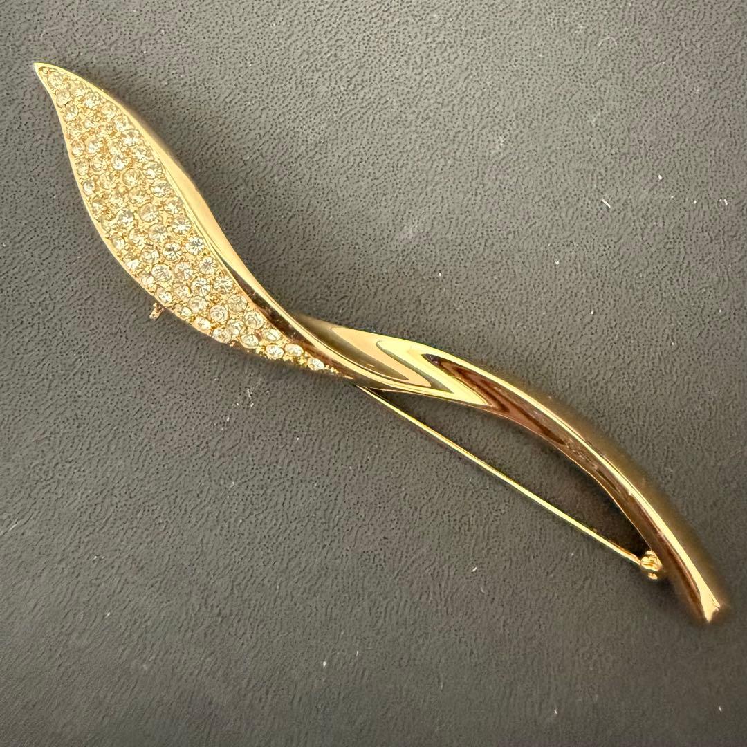 美品 Christian Dior ブローチ ラインストーン ゴールド - メルカリ