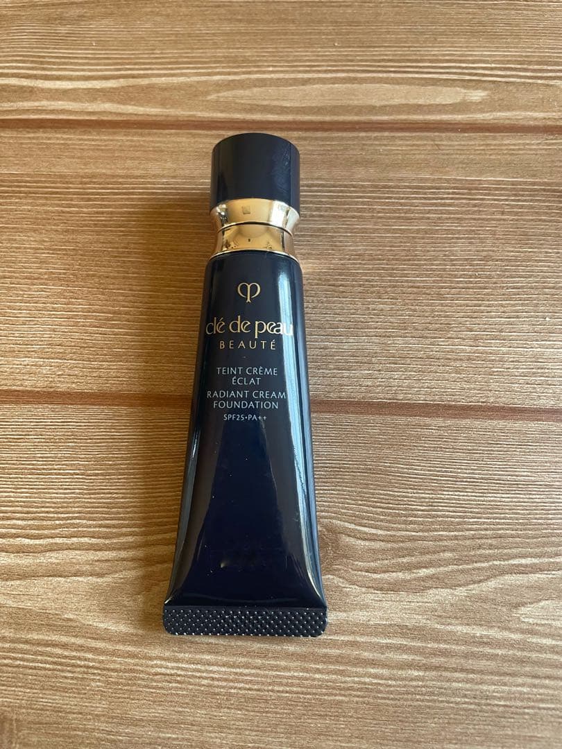 クレドポーボーテタンクレームエクラオークル30