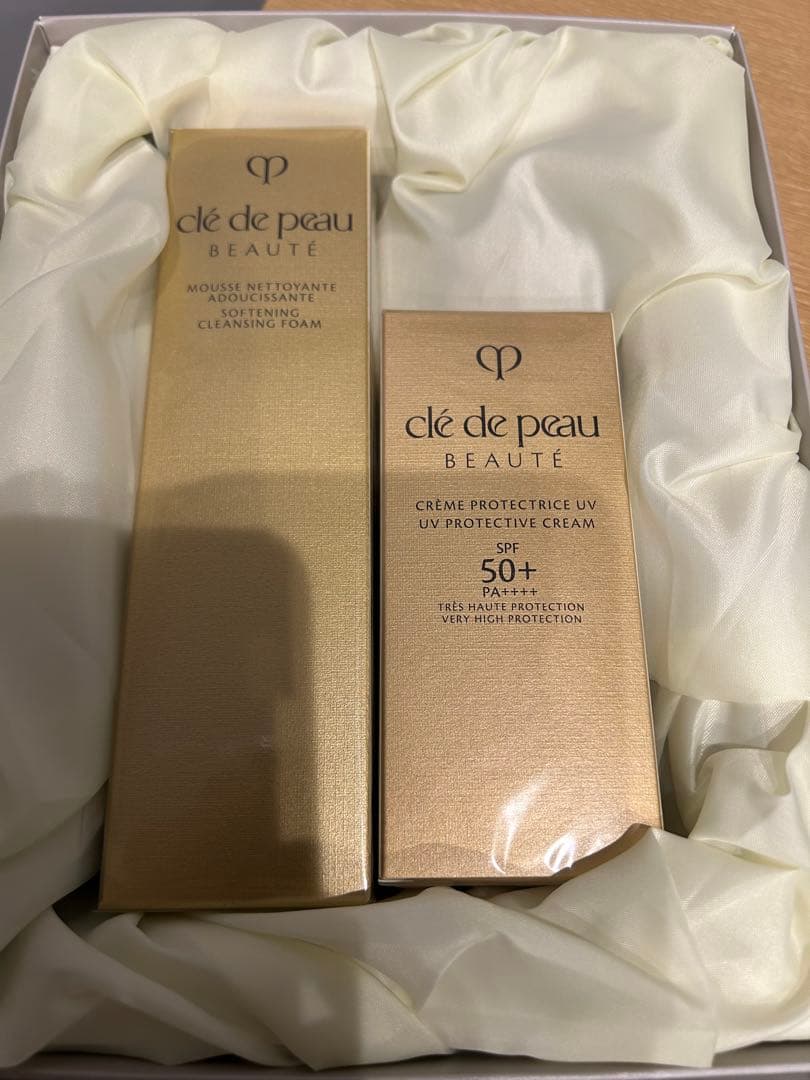 クレドポー ボーテ クレームUV ムースネトワイアントA 日焼止と洗顔セット