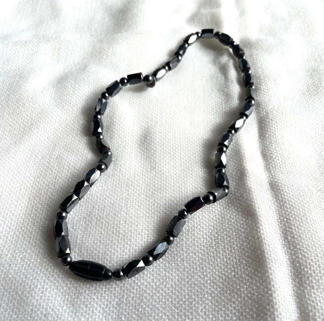 【美品】磁気ヘマタイトネックレス 天然石 フォーマル シンプル 上品 漆黒❷