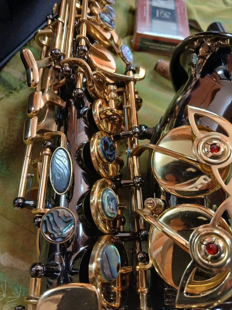 カーブド ソプラノサックス ノーブランド良品 ブラック スタンド付属